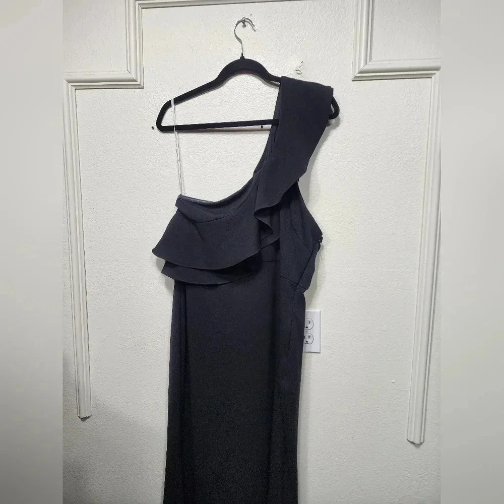 Lulus grand beauty